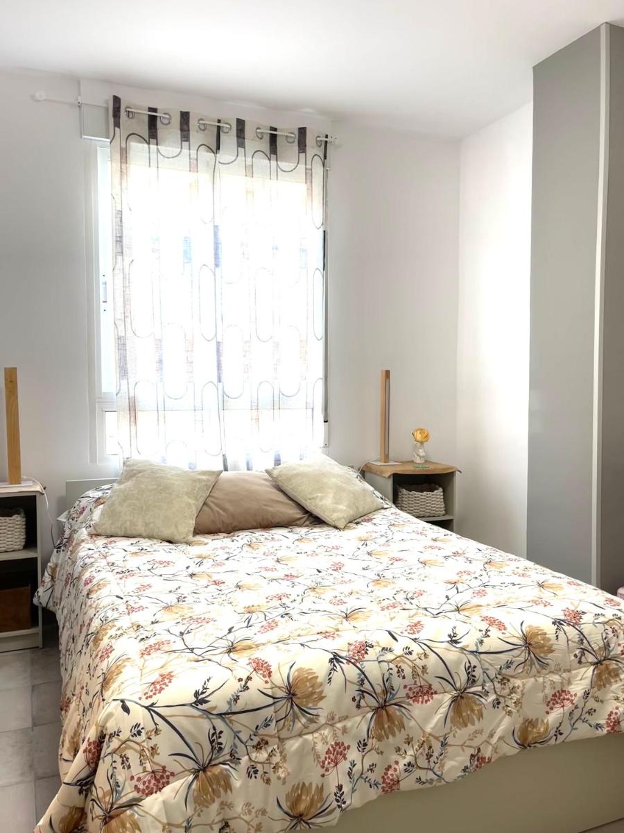Comfortable Carolina en Alicante - Housity