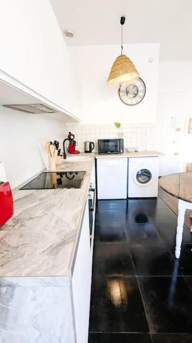 Cosy Tropical -2ch -Centre-ville - GARAGE PRIVATIF - WIFI Haut débit - Housity