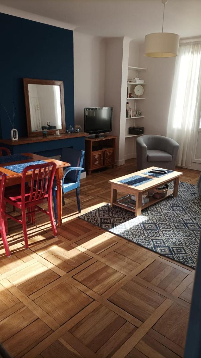 Le Bleu Roi - Appartement calme proche de la Gare - Housity