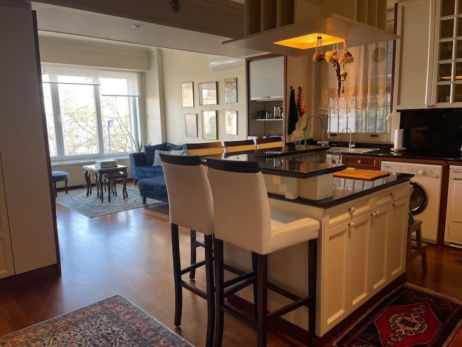 An apartment with Bosphorus view - Housity