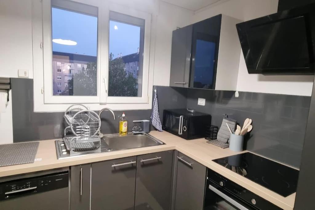 Stella House - appartement 6pers proche 24h du Mans - Housity