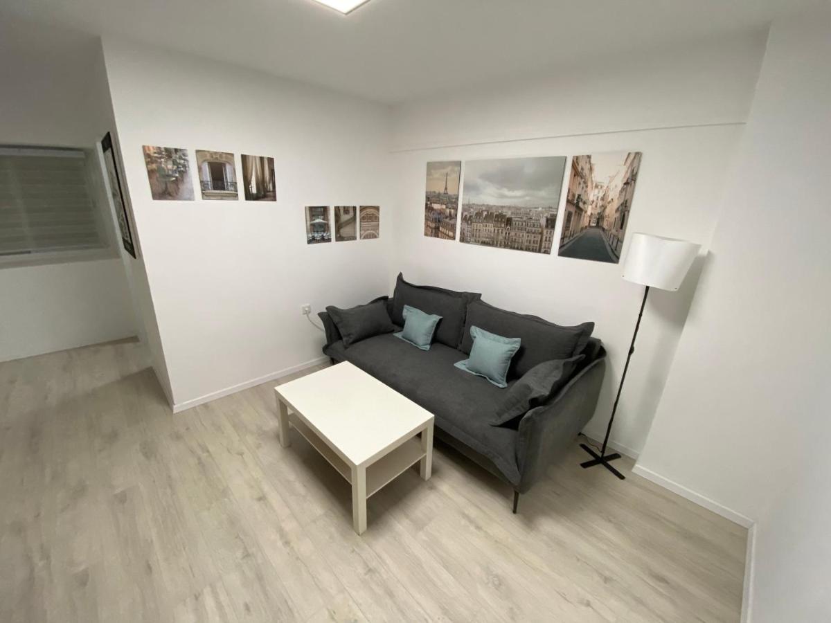 Izhak Aveinu 15 - Housity