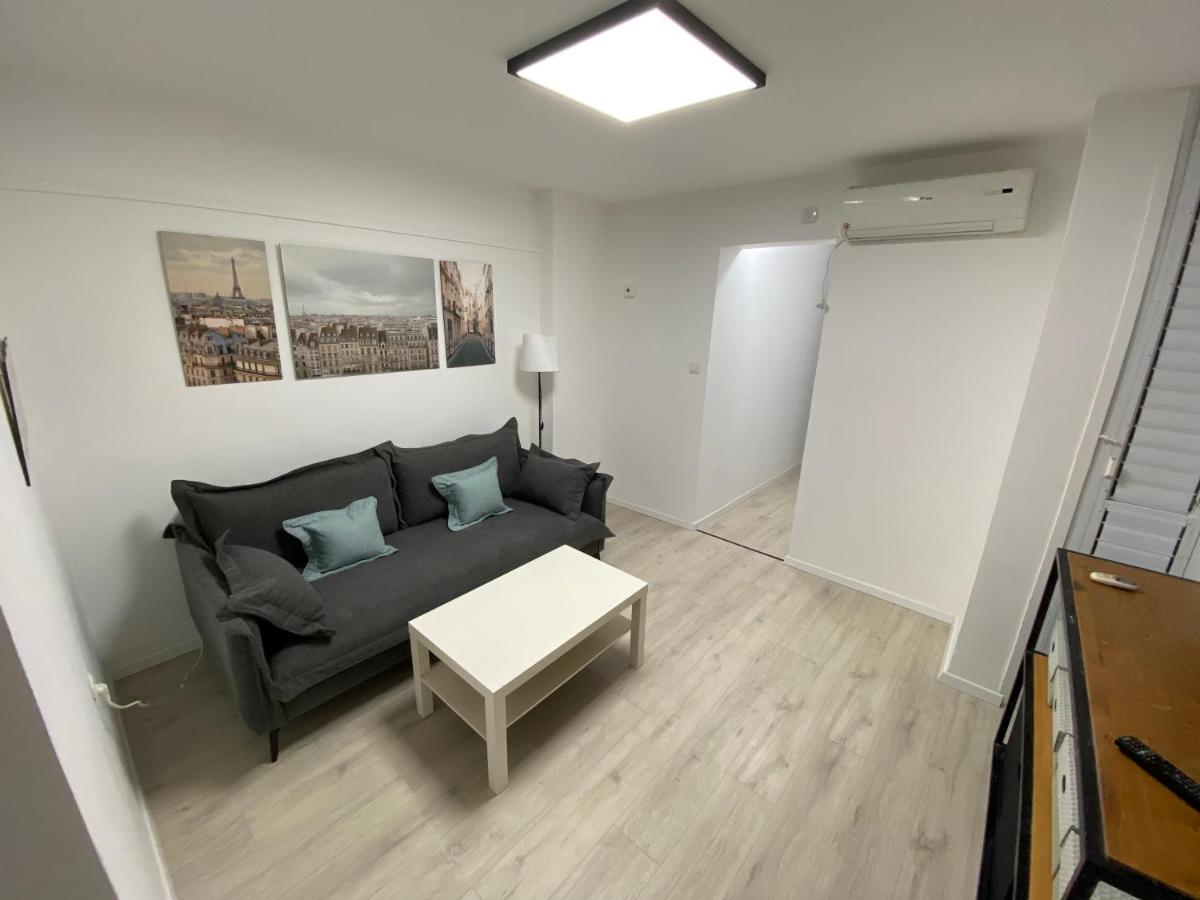 Izhak Aveinu 15 - Housity