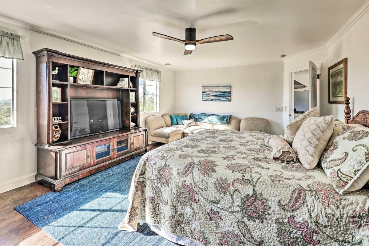 Fallbrook Home with Garden, Gazebo, and Fire Pit! - Housity