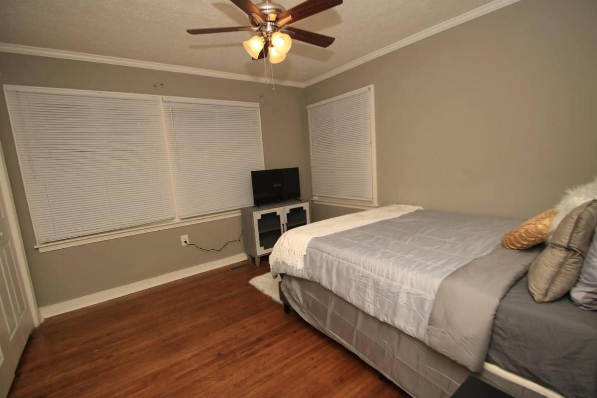 Home Sweet Home Bungalow - Housity