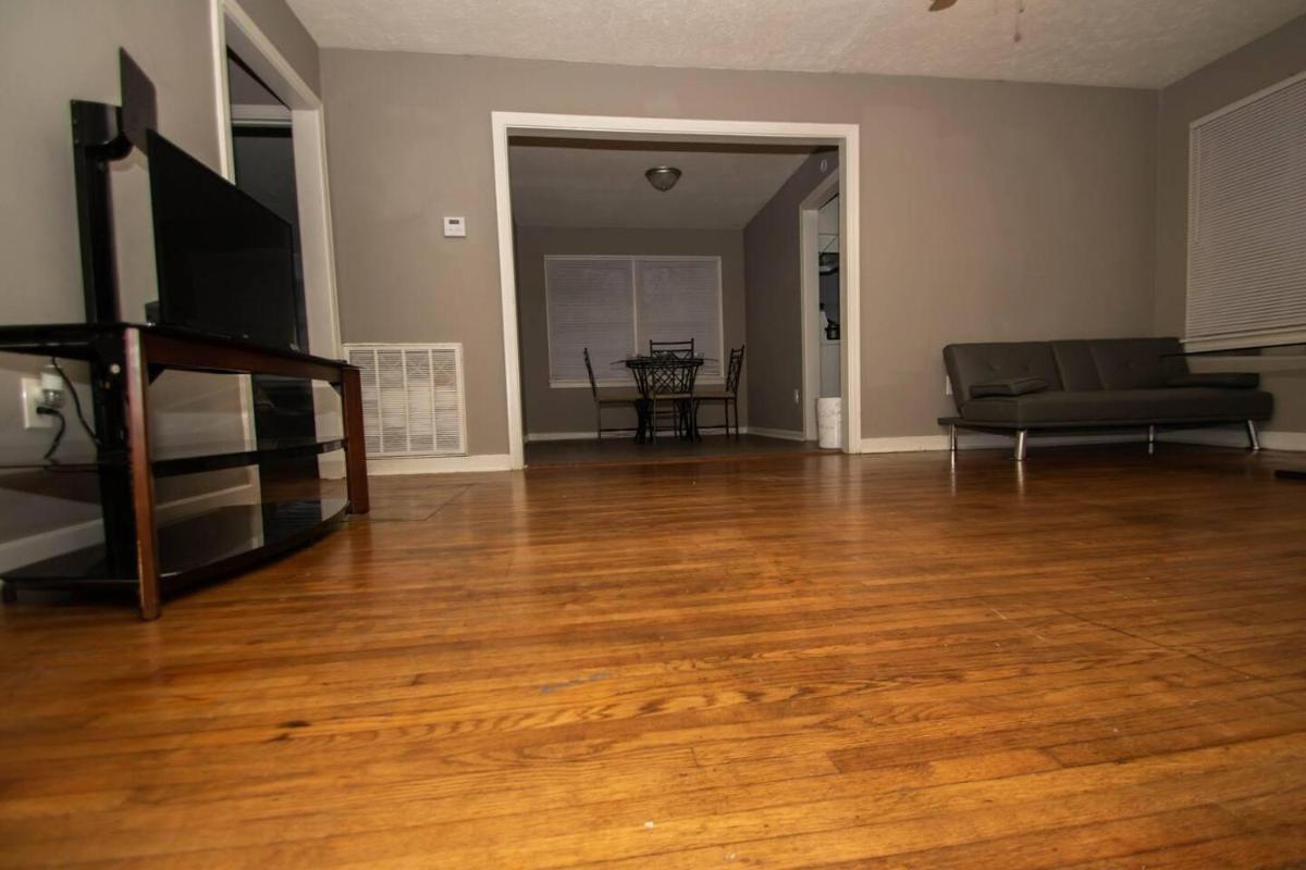 Home Sweet Home Bungalow - Housity