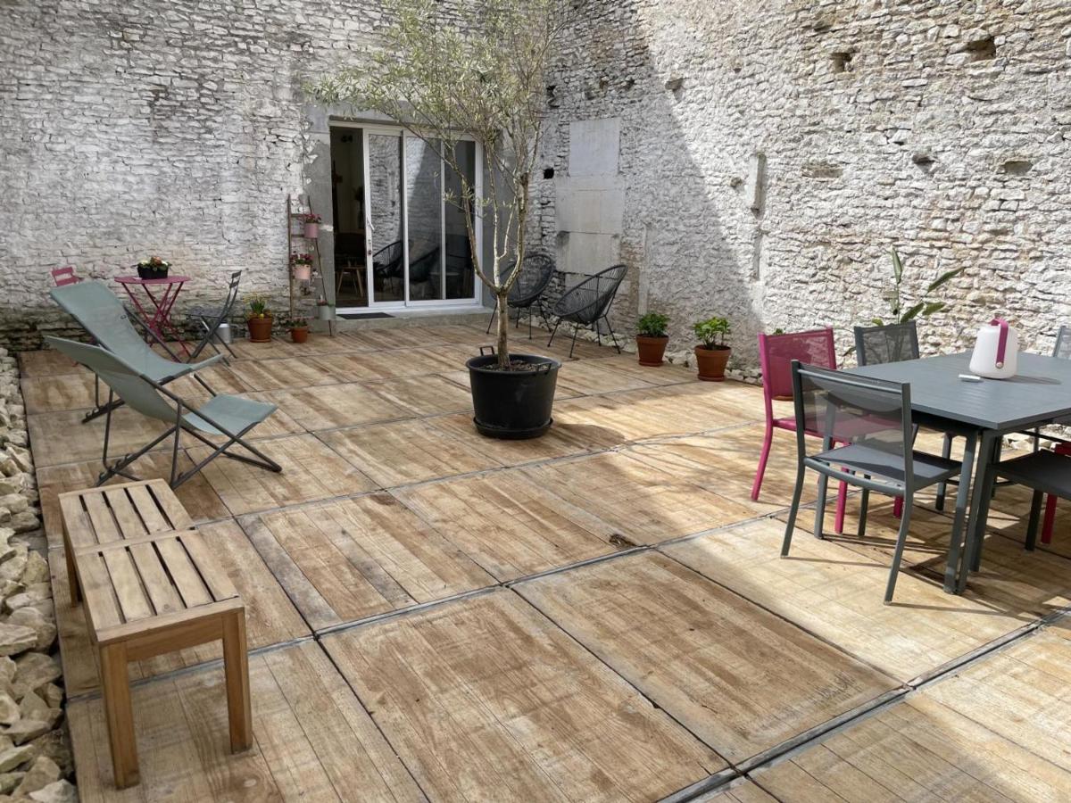 Gîte Saint-Brice, 4 pièces, 6 personnes - FR-1-653-95 - Housity