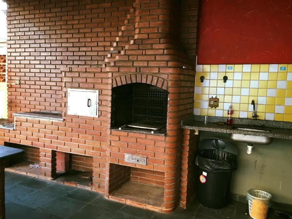 Casa Guilhermina com Piscina e Churrasqueira - Housity