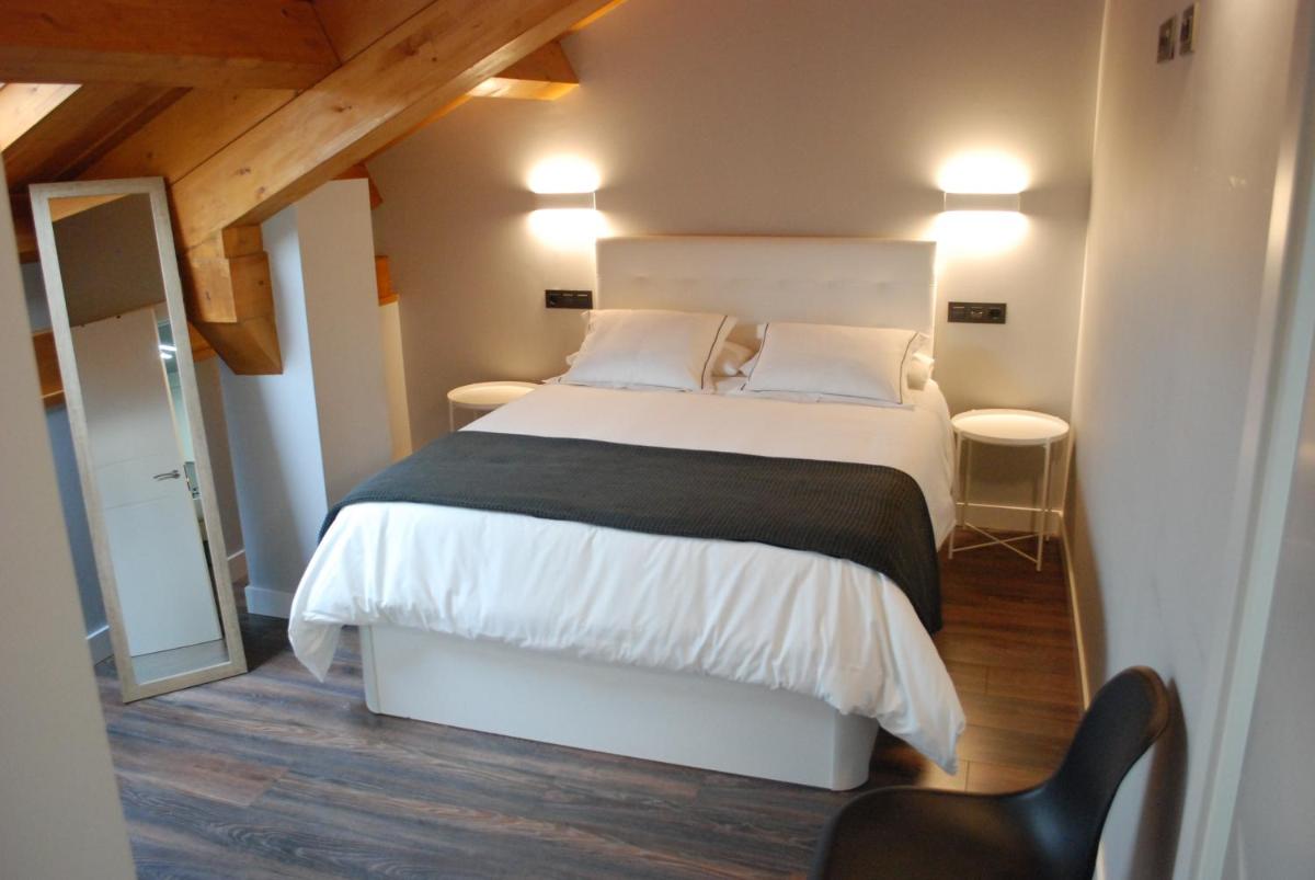ALTAR SUITES CONDE LUNA - Hizvo