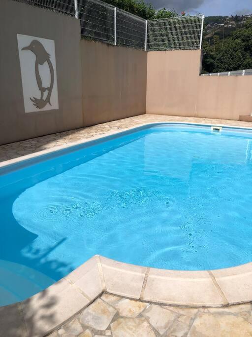 Mikevai : Appartement avec vue sur Moorea - Housity