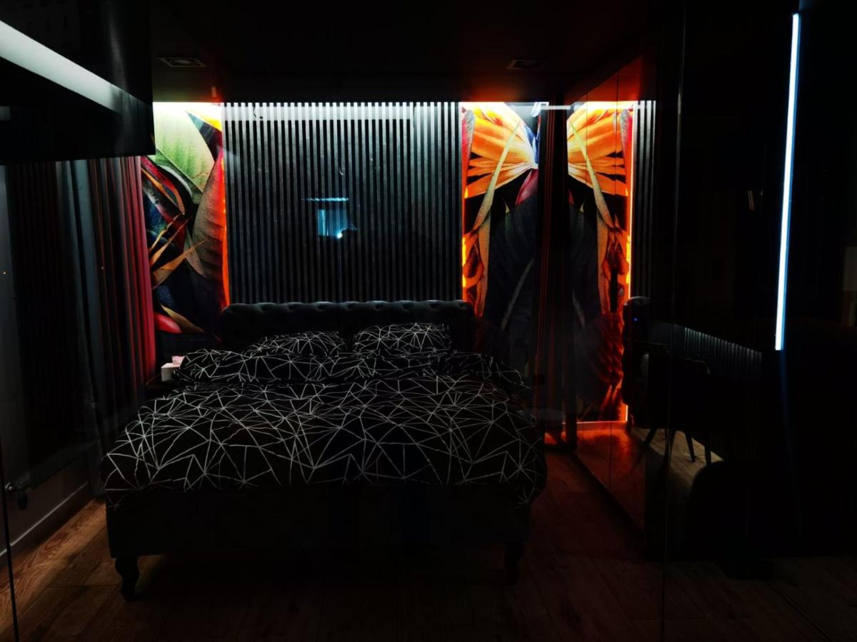 Apartament Czarna Perła z duzym tarasem 75m2 na dachu i garazem podziemnym NEW - Housity