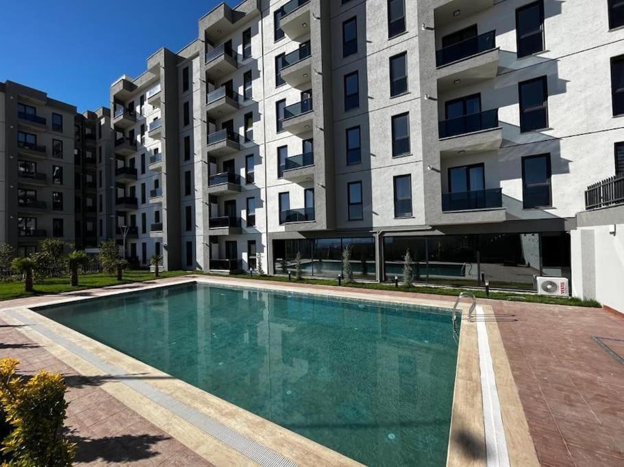 Uğur - Housity
