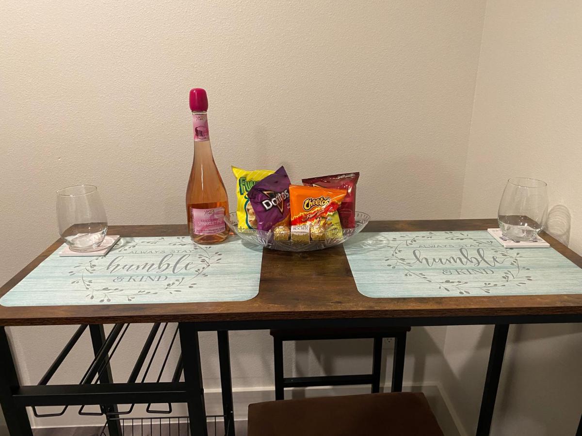 Staycation in Dallas - Housity