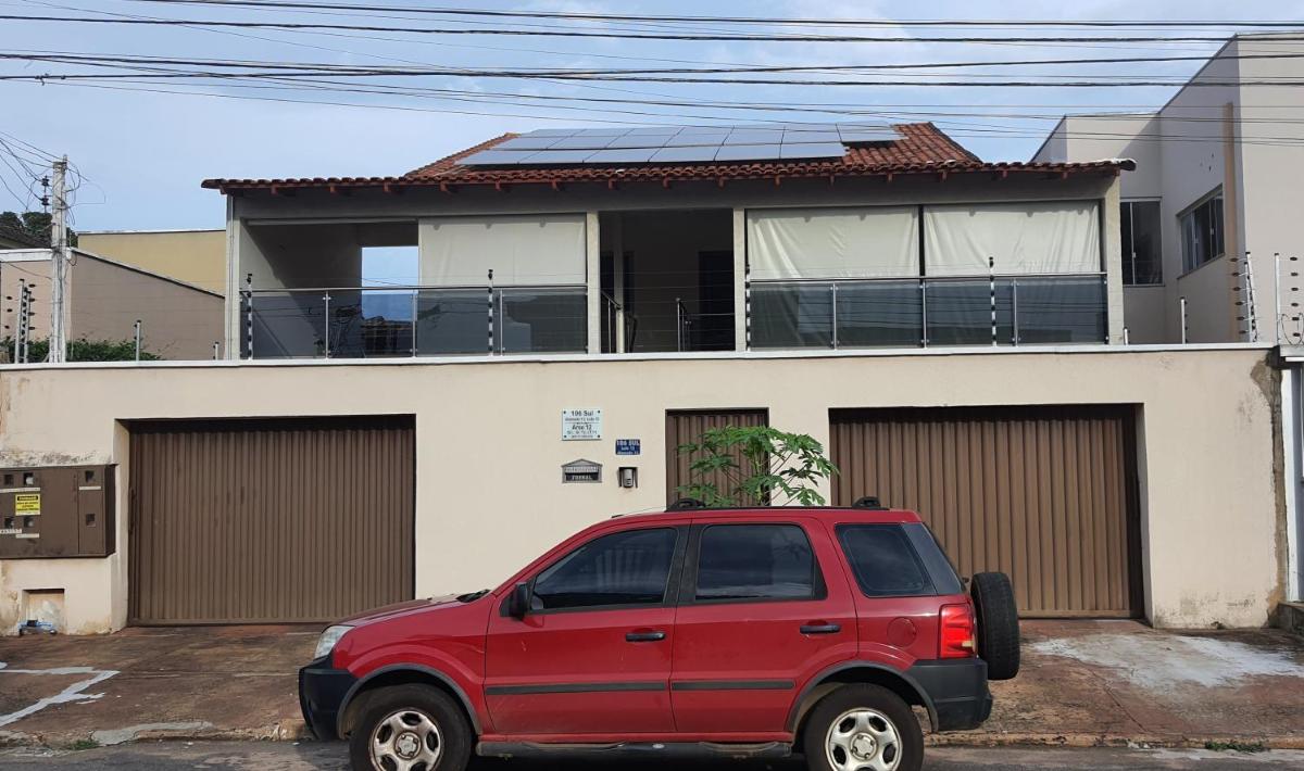 Apartamento no centro próximo a JK. - Housity