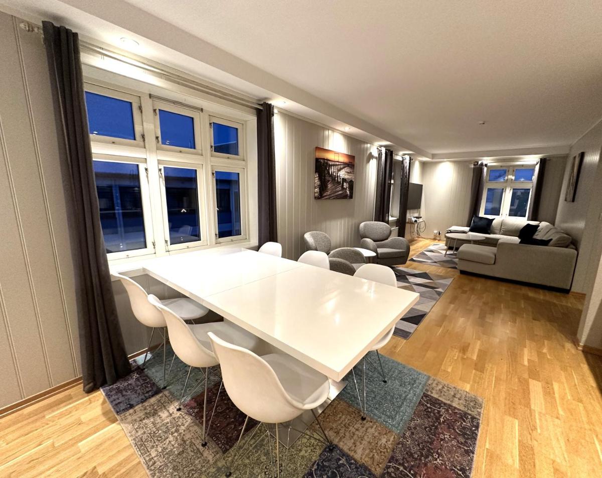 Stetind - Modern apartment with free parking - Housity