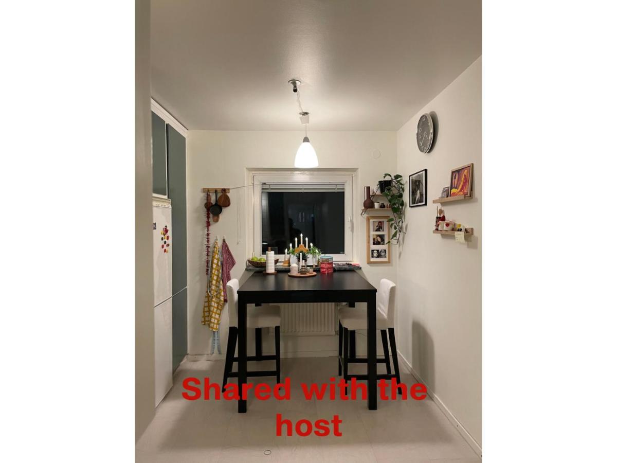 Suitetrails - Private room in 2R apartment
