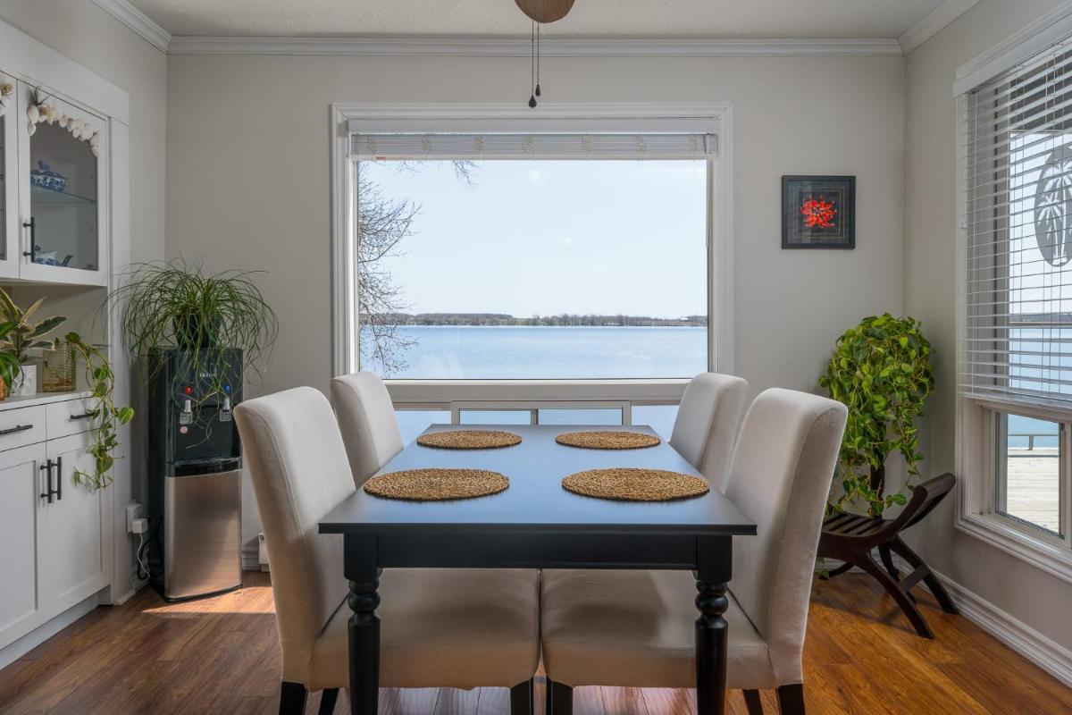 Grand Oasis Napanee - Housity