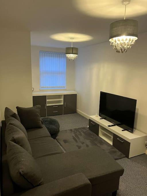 Modern Huddersfield apartment - Housity
