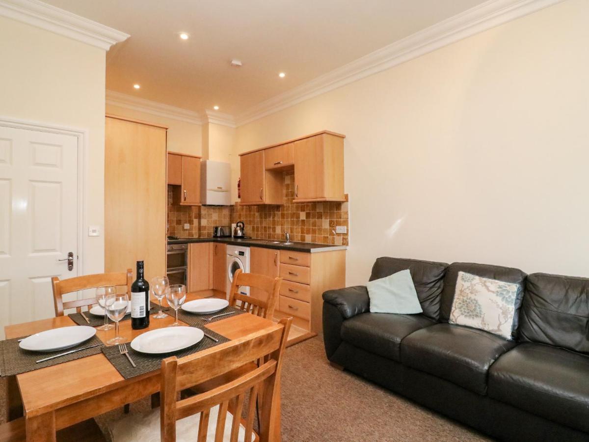 Harbour Watch Apartment 6 - Housity