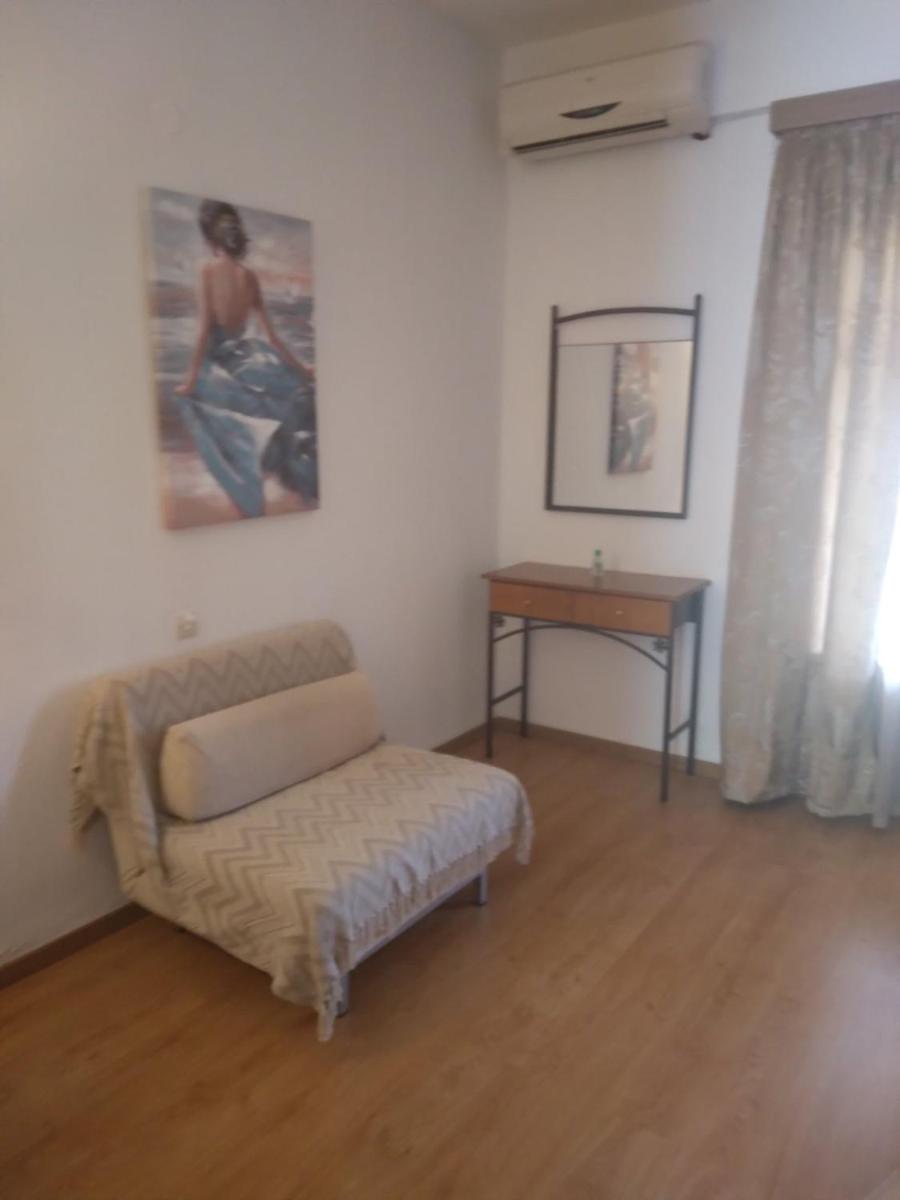 Villa Gialos Rooms - Housity