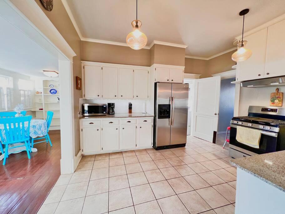 Vintage 66: Hoff House of El Reno - Housity