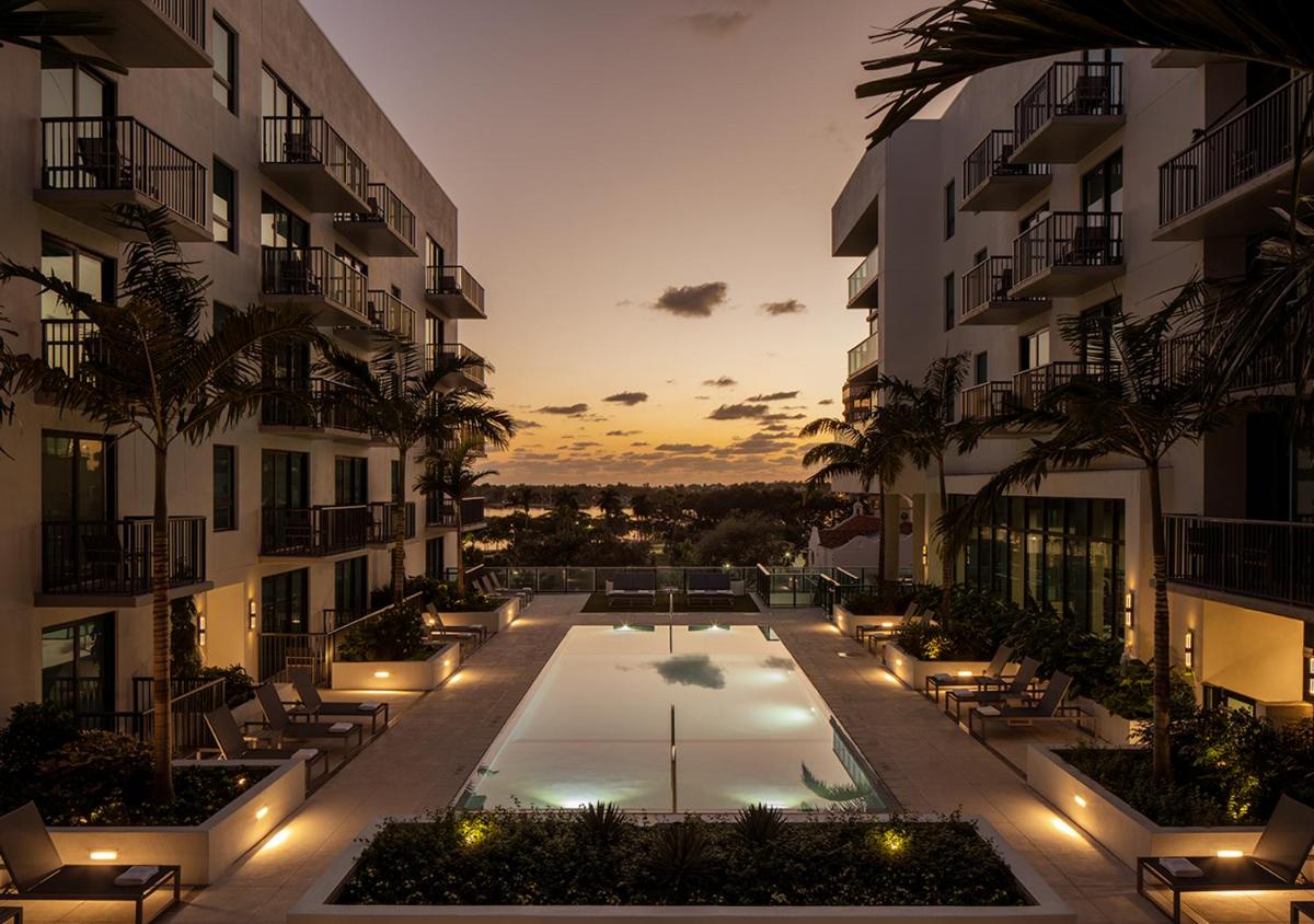 AKA West Palm - Housity