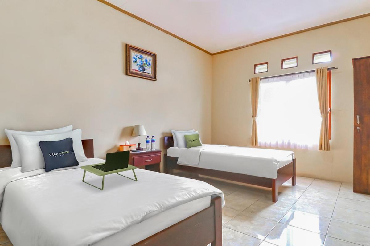 Suitetrails - Urbanview Hotel Syariah Graha Atmadja Lembang by RedDoorz
