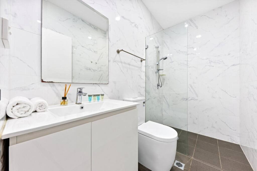 Lovely Studio in Burwood MHS - Housity