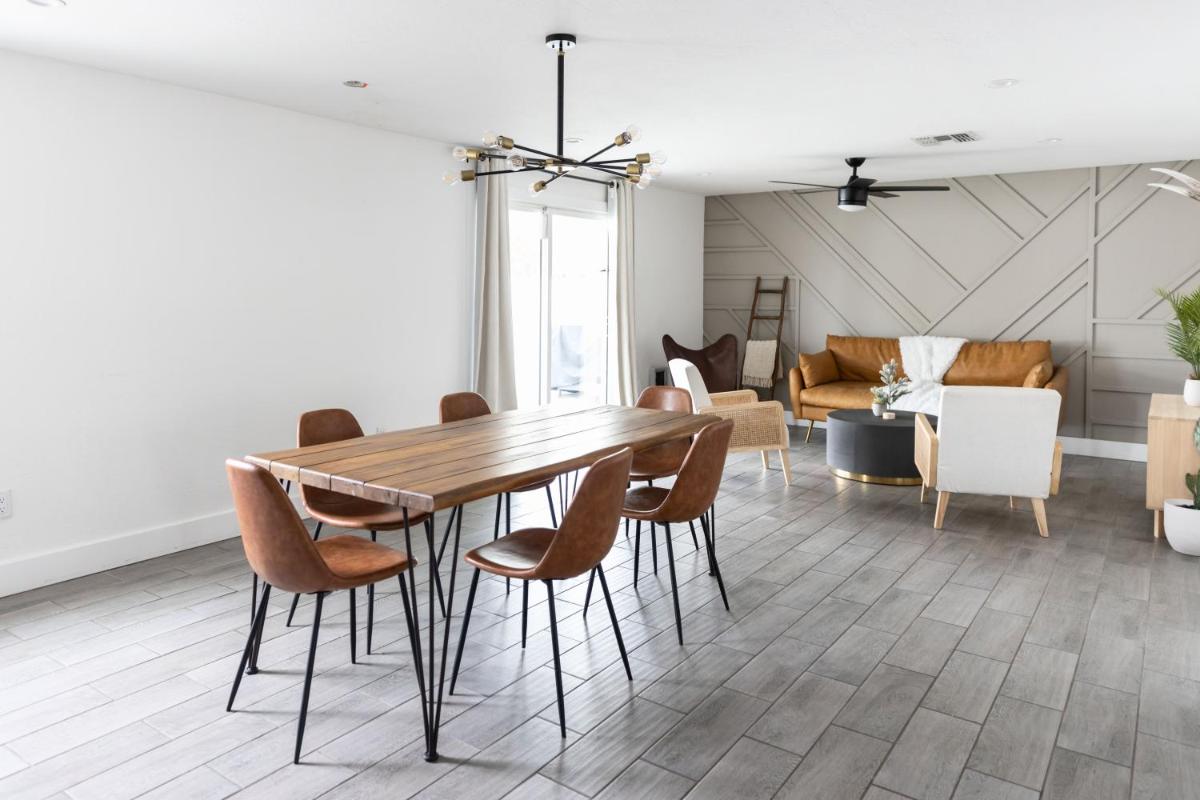 PALOMA - Modern Scottsdale/PHX Home, Private Pool, Firepit - Housity