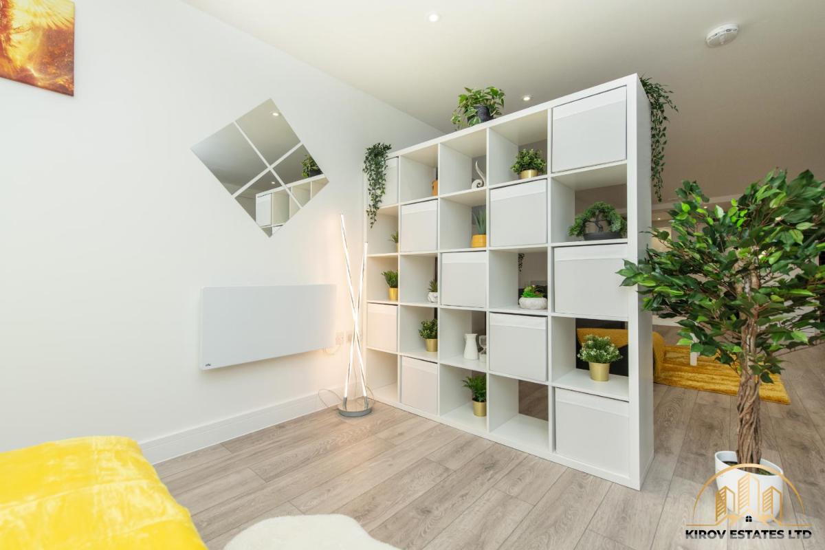 Hermes Apartment - The Messenger of Town - Hizvo