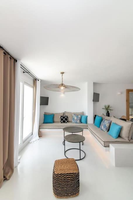 Dream House "B" - Housity