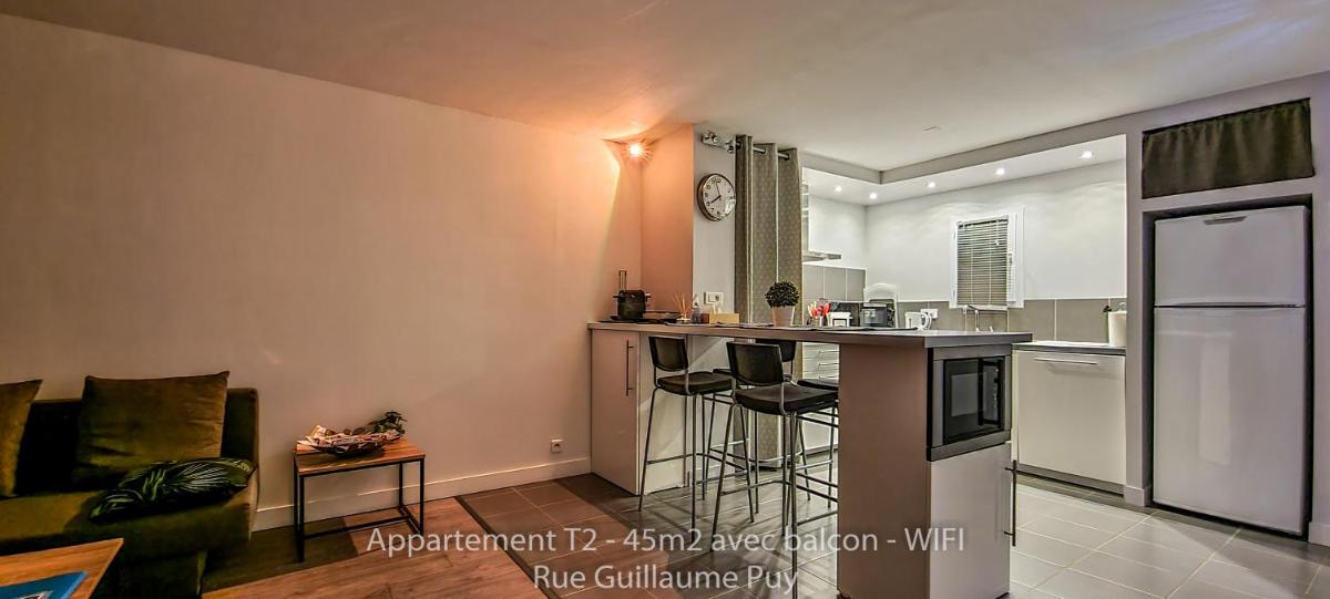 Les Arcades - WIFI - Intra muros of Avignon - Balcony - 45m2 - Housity