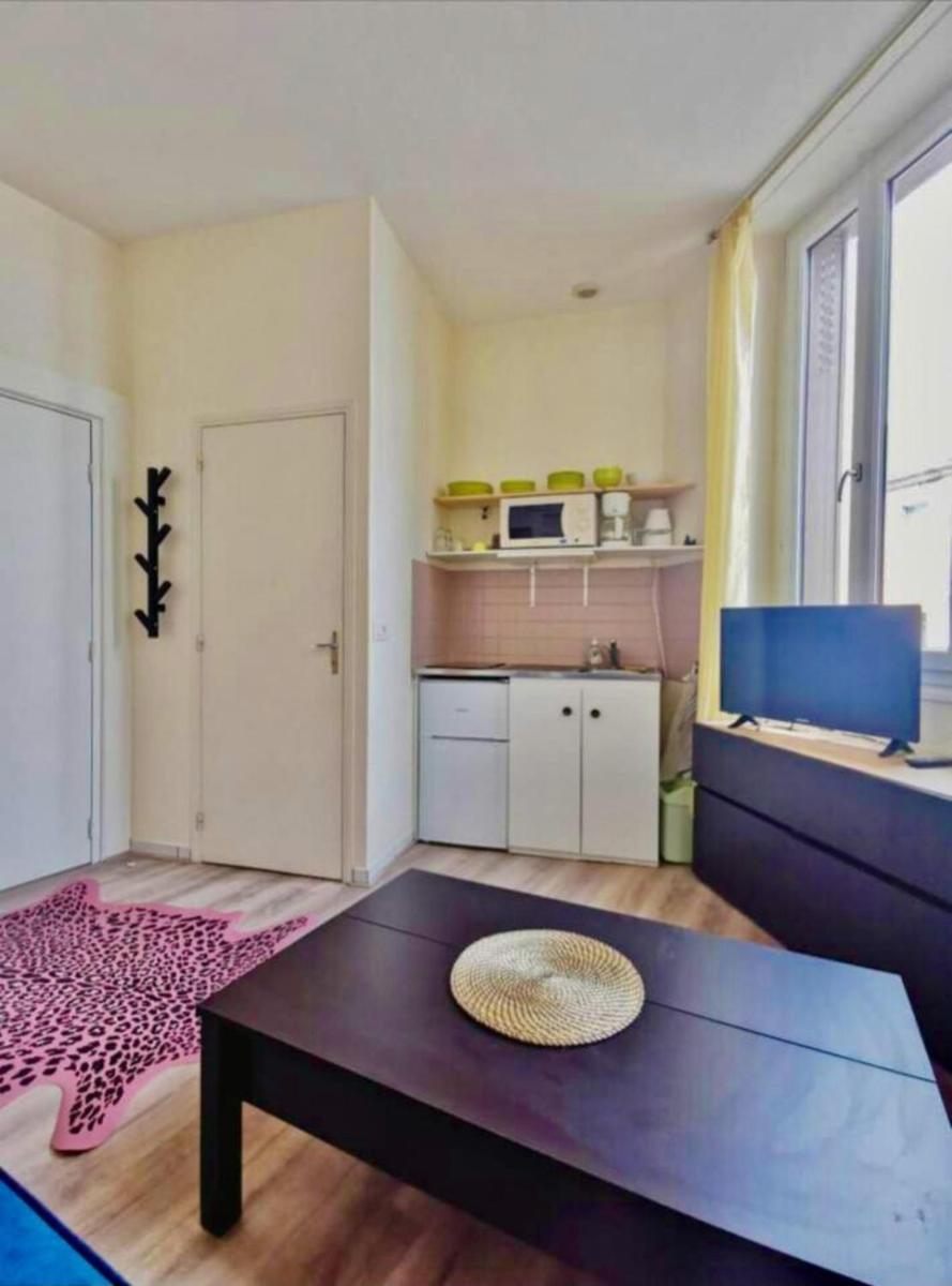Charmant Studio Centre-Ville Proche Thermes Néris - Housity