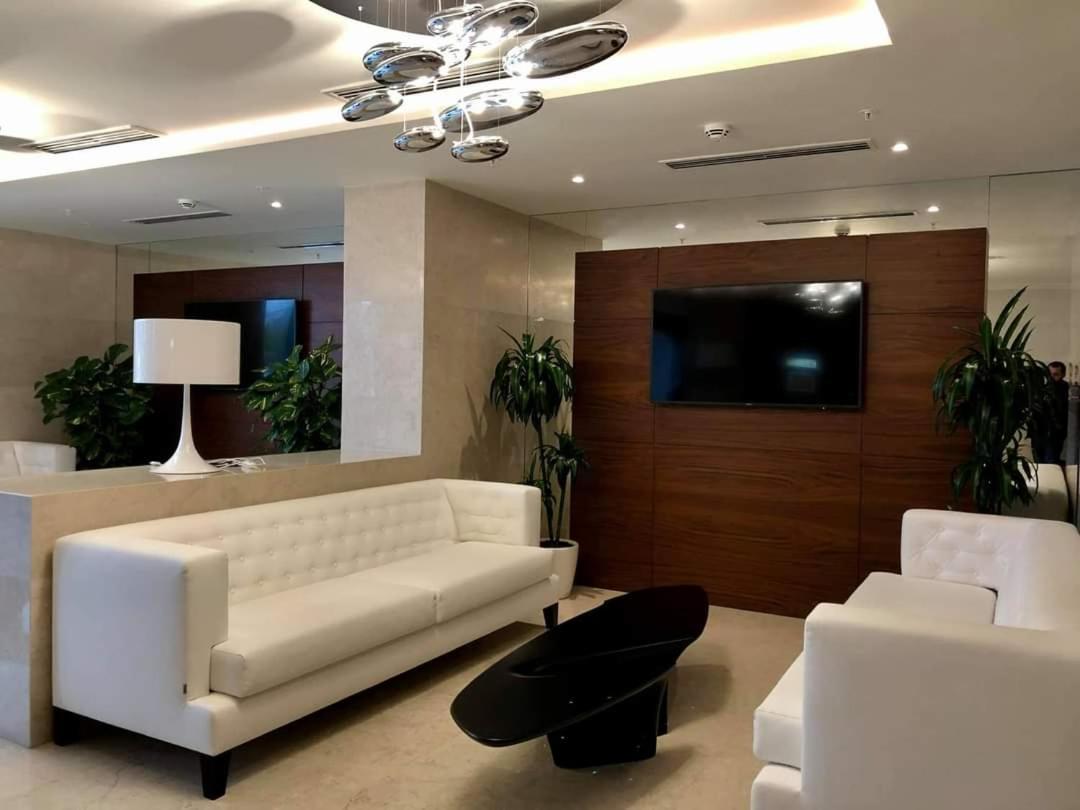Seaview Apartments - Housity