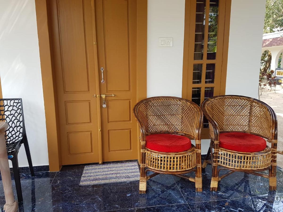 Marari Neena Beach homestay - Housity