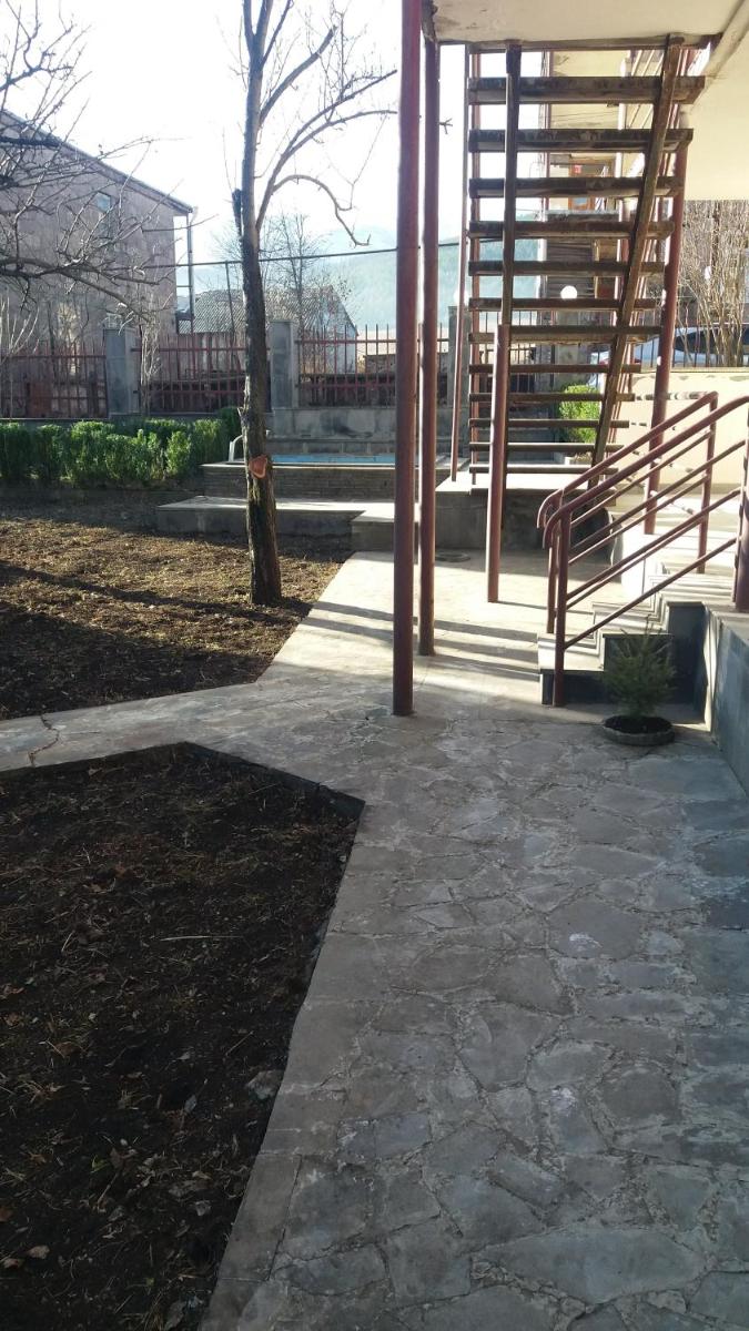 Dom dlia otdykha stepanavan - Housity