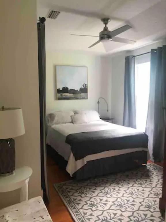 Luxurious indoor/outdoor Family Paradise in downtown St Augustine - Housity