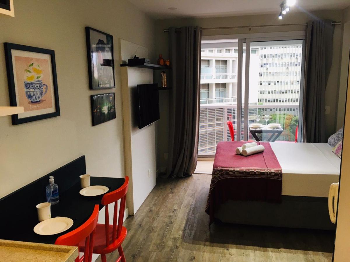 Studio Charmoso com Terraço e Vista! - Housity