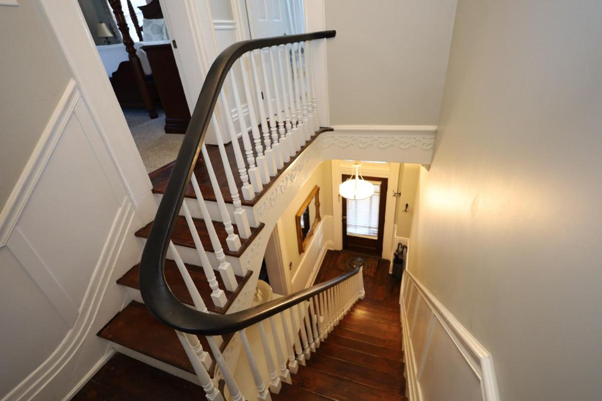 Captains Quarters - Covingtons Classic Home away from Home - Housity