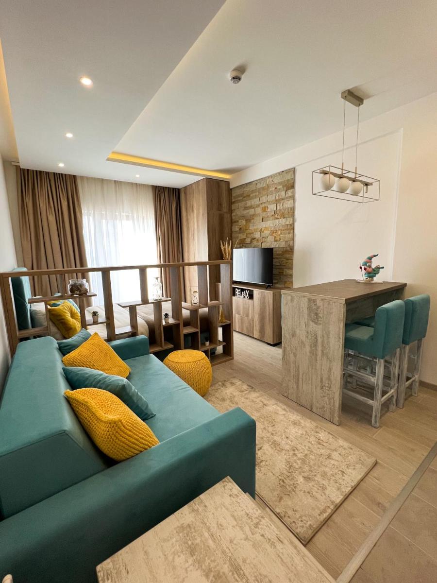 Milmari Golden N LUX 62 - Housity