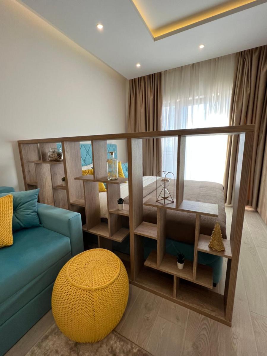 Milmari Golden N LUX 62 - Housity