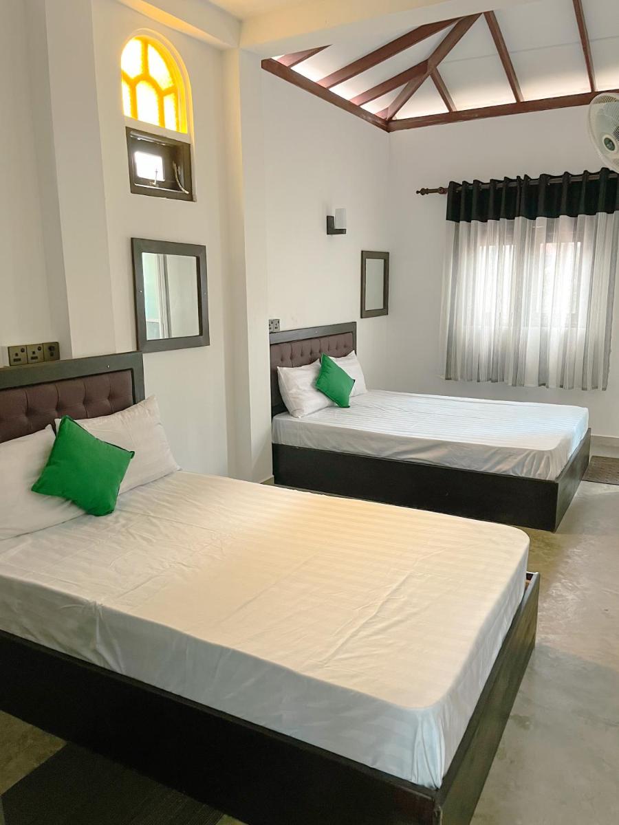 Tropical Vibes - Kathaluwa - Housity