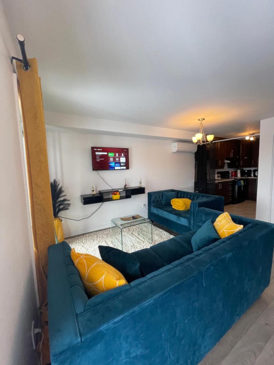 Lovely cozy and spacious apt w Free parking, Ac-Tv. - Housity