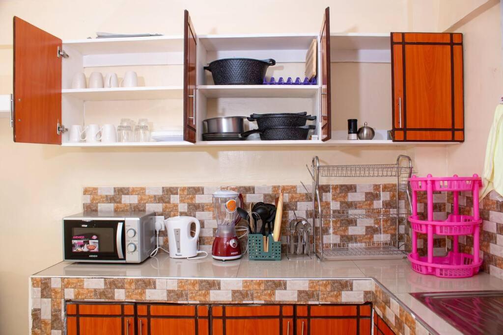 Delightful Staycation - Housity