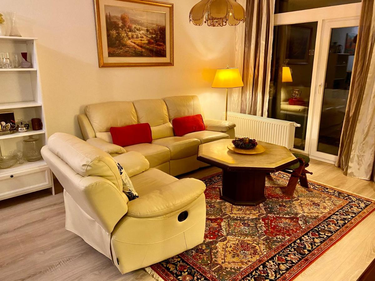 Kurhaus Apartment King Size Bett 180x200 - Housity