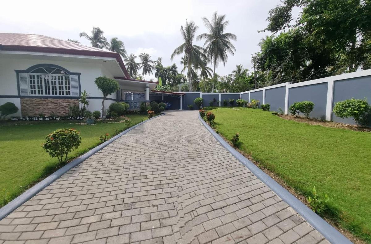 Bretthouse Tourist Inn - Housity