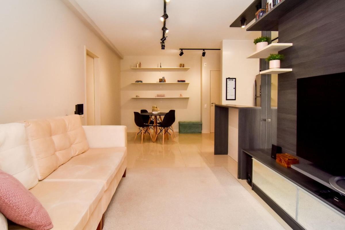 Apto bem decorado em Condomínio com Ótima Infraestrutura no Itacorubi P1859 - Housity