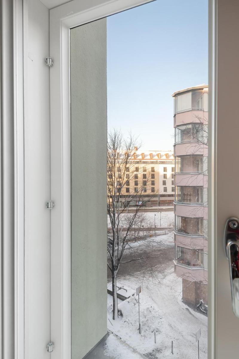 WeHost Heart of Helsinki Studio with Top Amenities - Housity