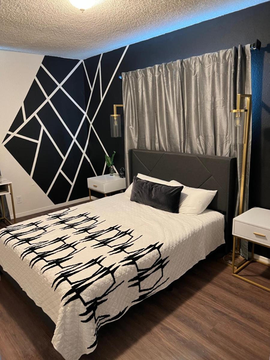 Whayle Pod - Housity