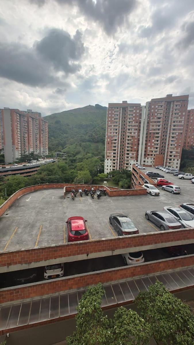 SE ARRIENDA HABITACION - Housity